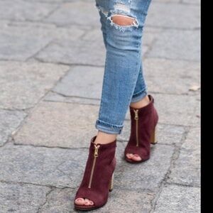London Rag Burgundy Peep-Toe Ankle Booties with Gold Zipper & Block Heel size 7